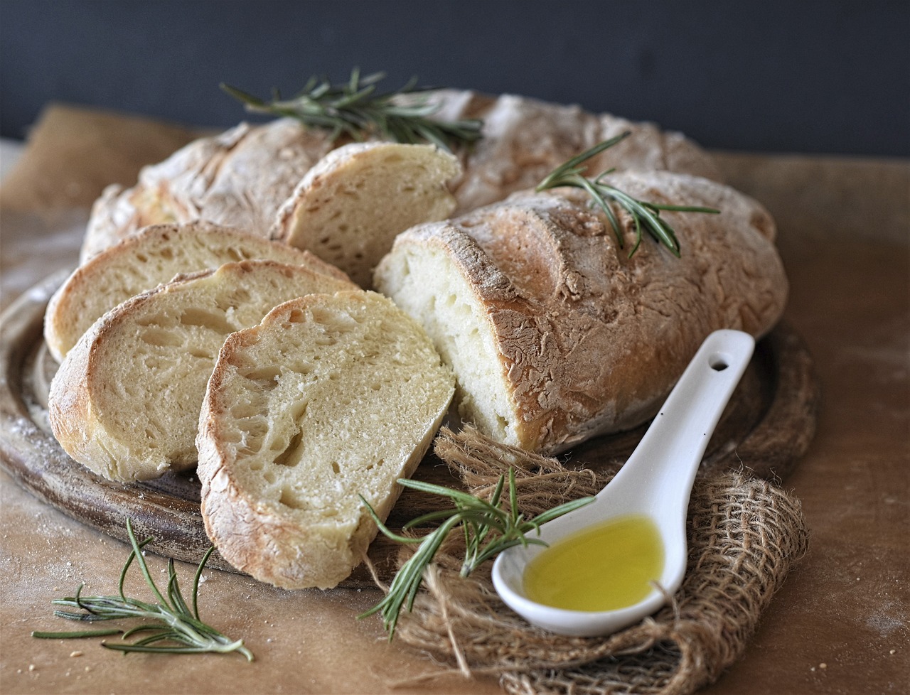 loaf, ciabatta, flour, wheat flour, baked, oven, dough, to bake, pastries, crust, homemade, self-sufficient, carbohydrates, breakfast, crispy, food, food photo, loaf, ciabatta, ciabatta, ciabatta, flour, carbohydrates, carbohydrates, breakfast, breakfast, breakfast, breakfast, breakfast, food, food